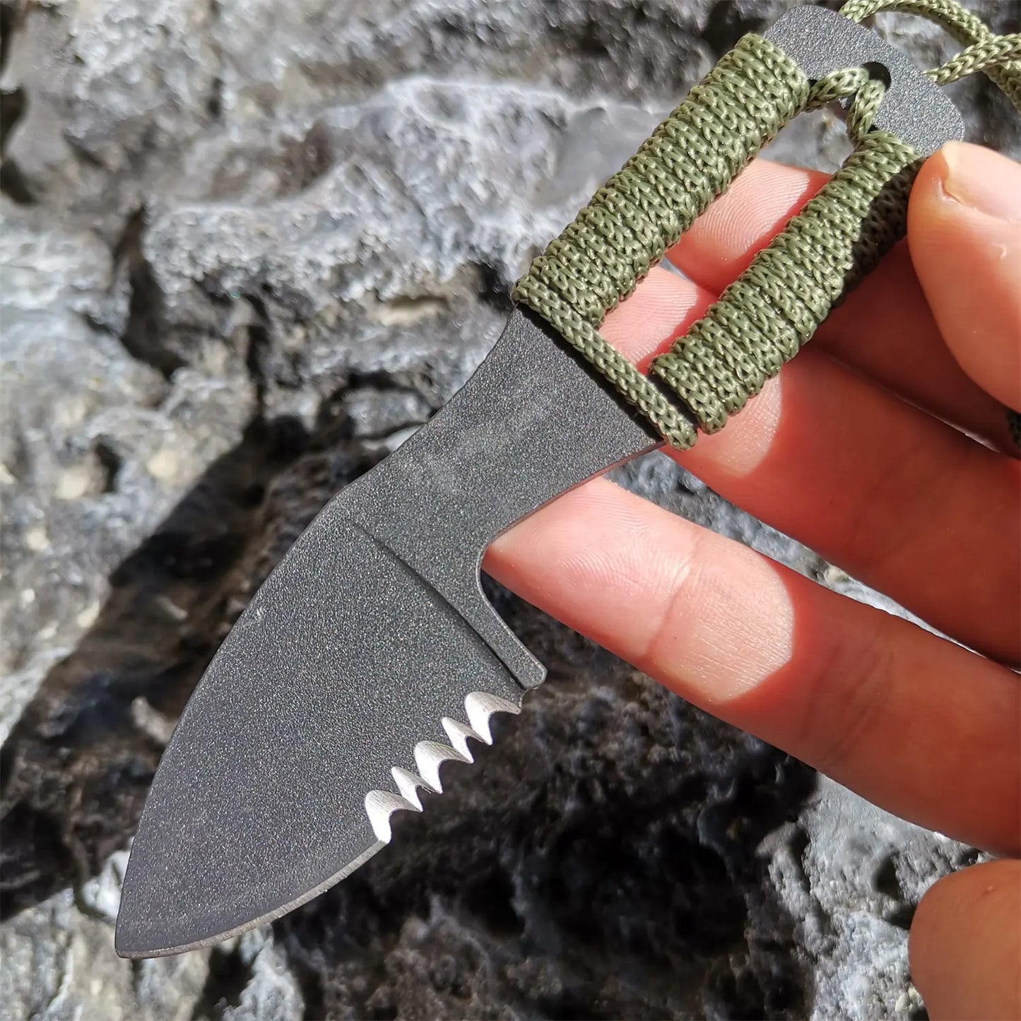 Multi Function Outdoor Tactical Straight Knife